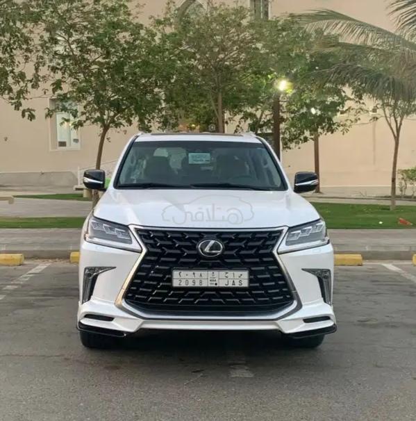 لكزس LX 570 2021 للبيع جازان