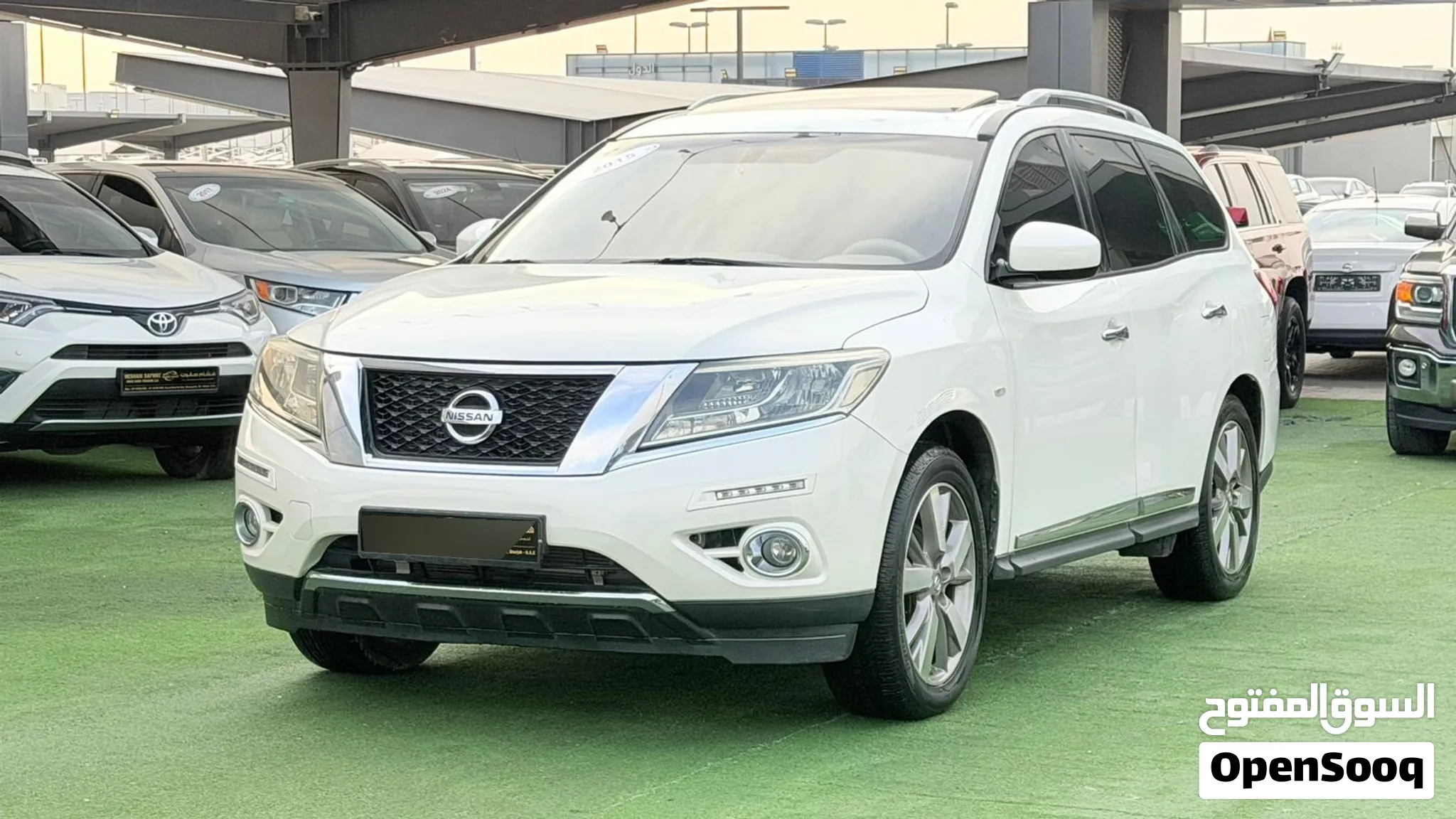 NISSAN PATHFINDER SV 2015