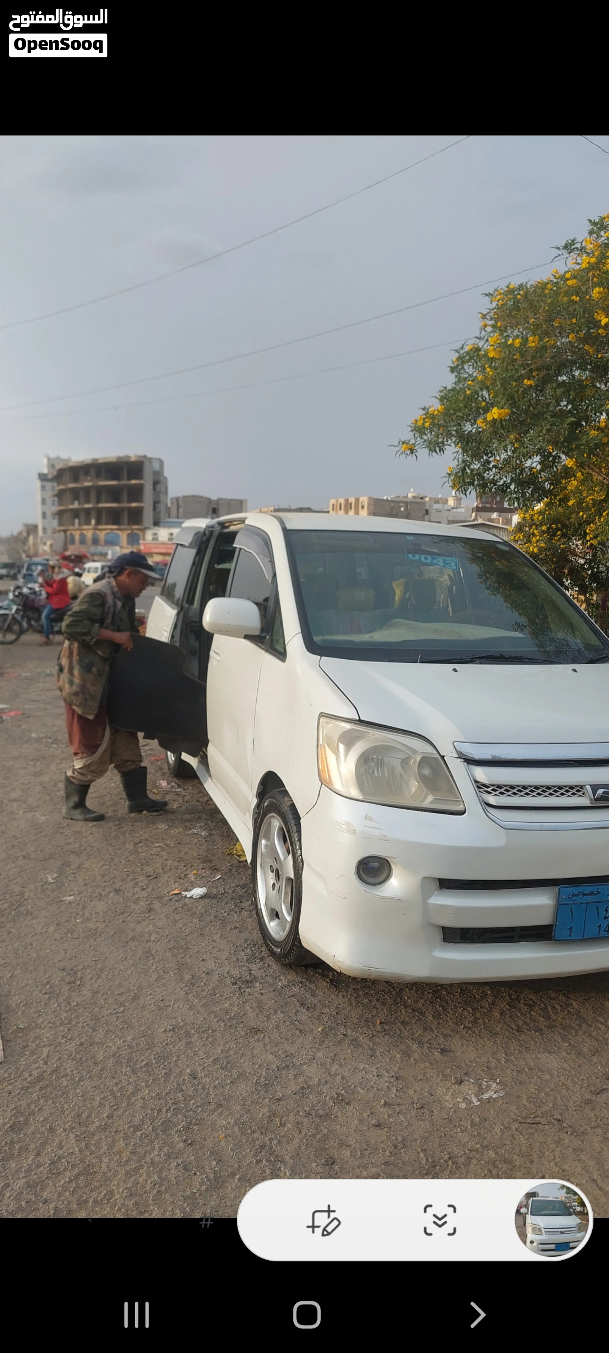 تيوتا نوها 2005