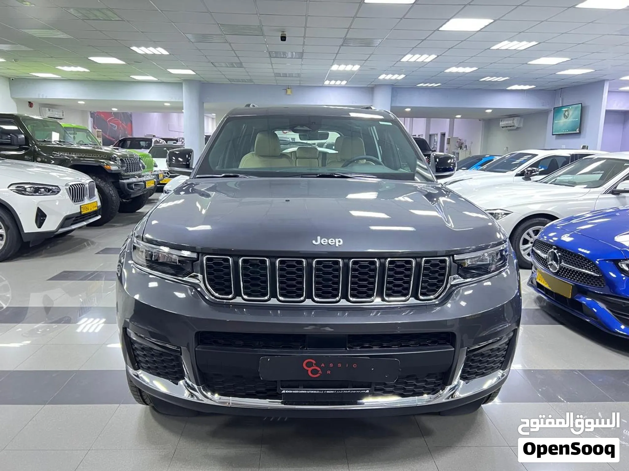JEEP GRAND CHEROKEE LAREDO 2025