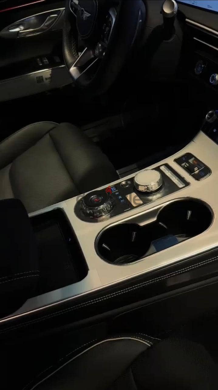 Genesis GV70 2025 مقدم 50% تقسيط 0% فائدة لمدة 5 سنوات