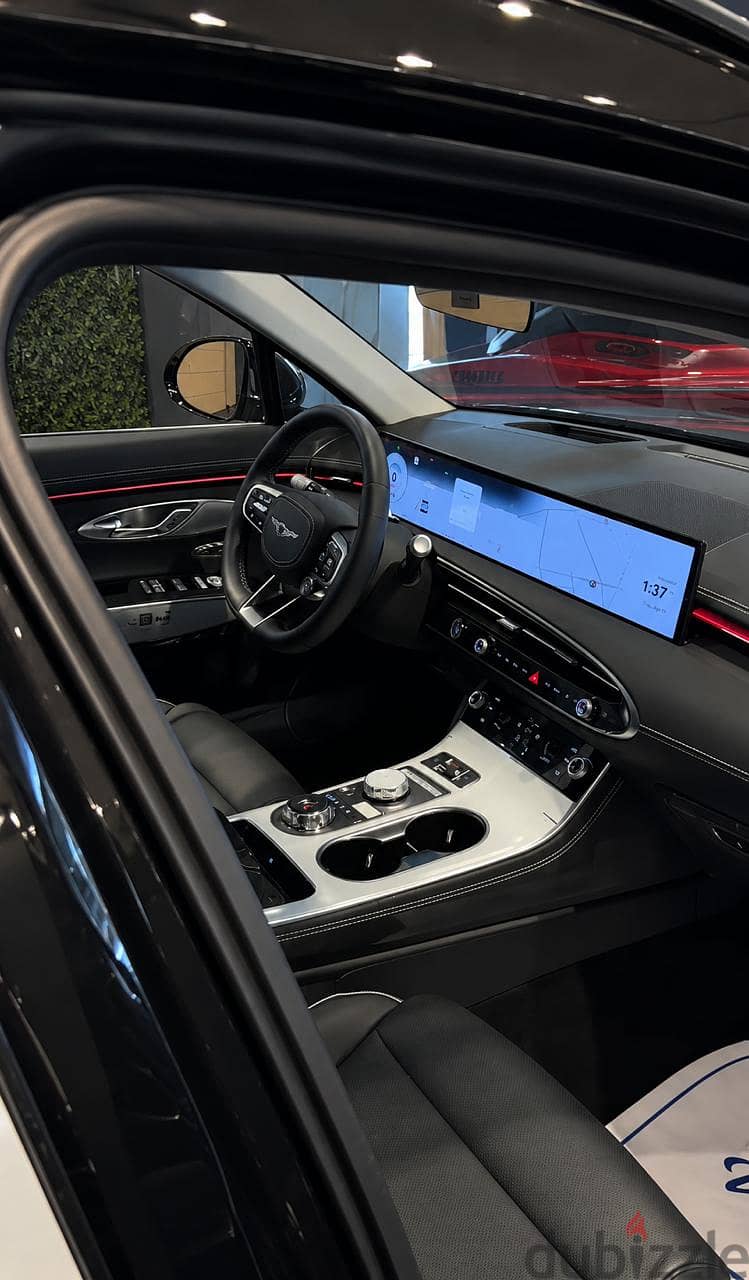 Genesis GV70 2025 مقدم 50% تقسيط 0% فائدة لمدة 5 سنوات