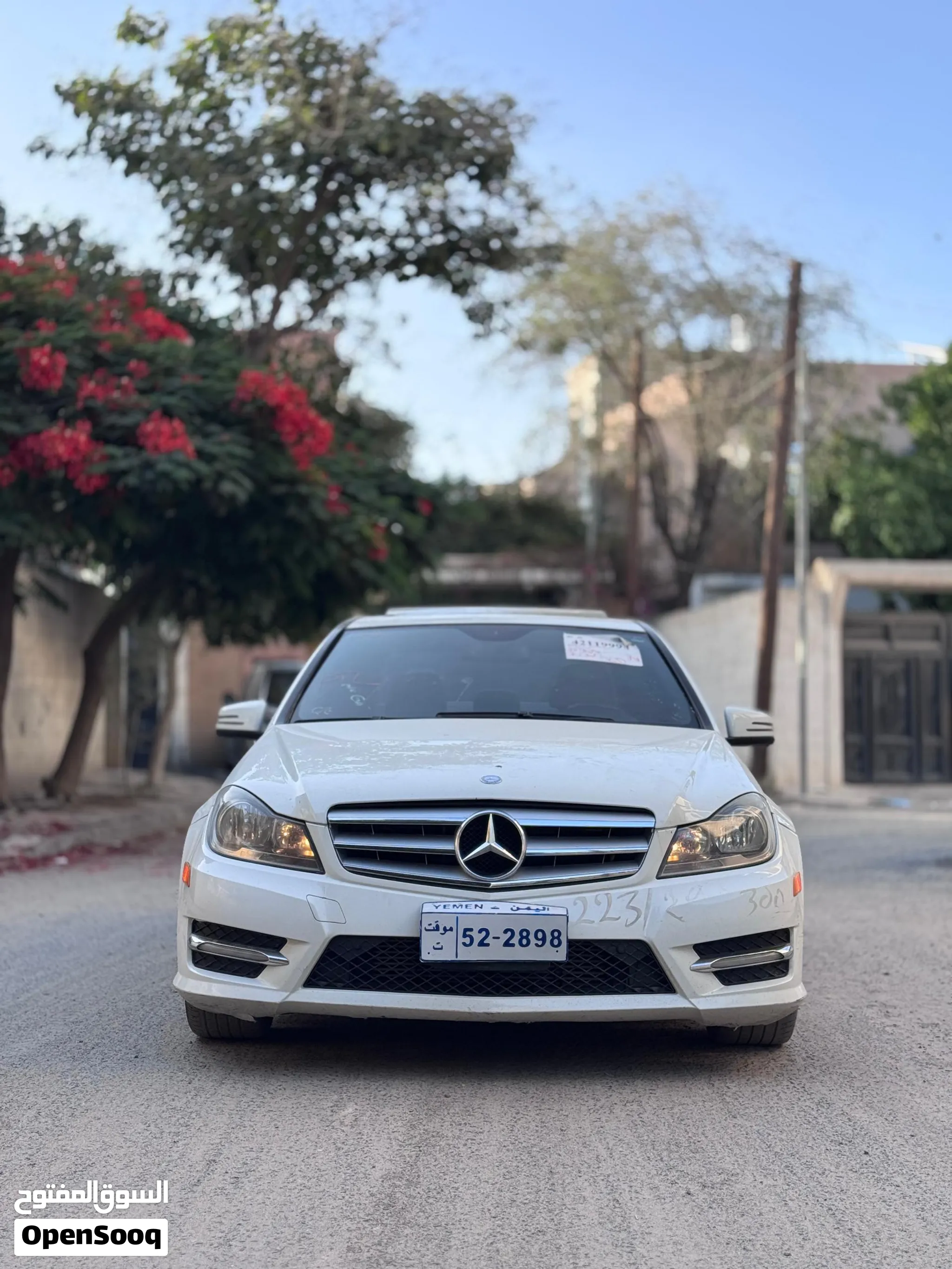 مرسيدس C250 نظيف جداً بدون حوادث