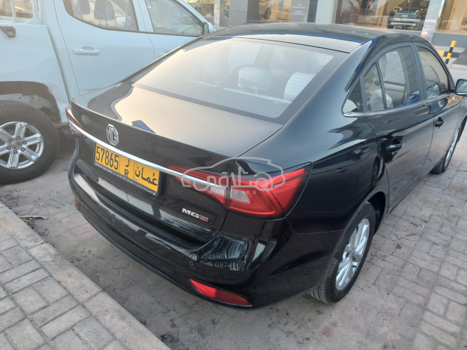 ام جى 5 2022 للبيع الغبرة