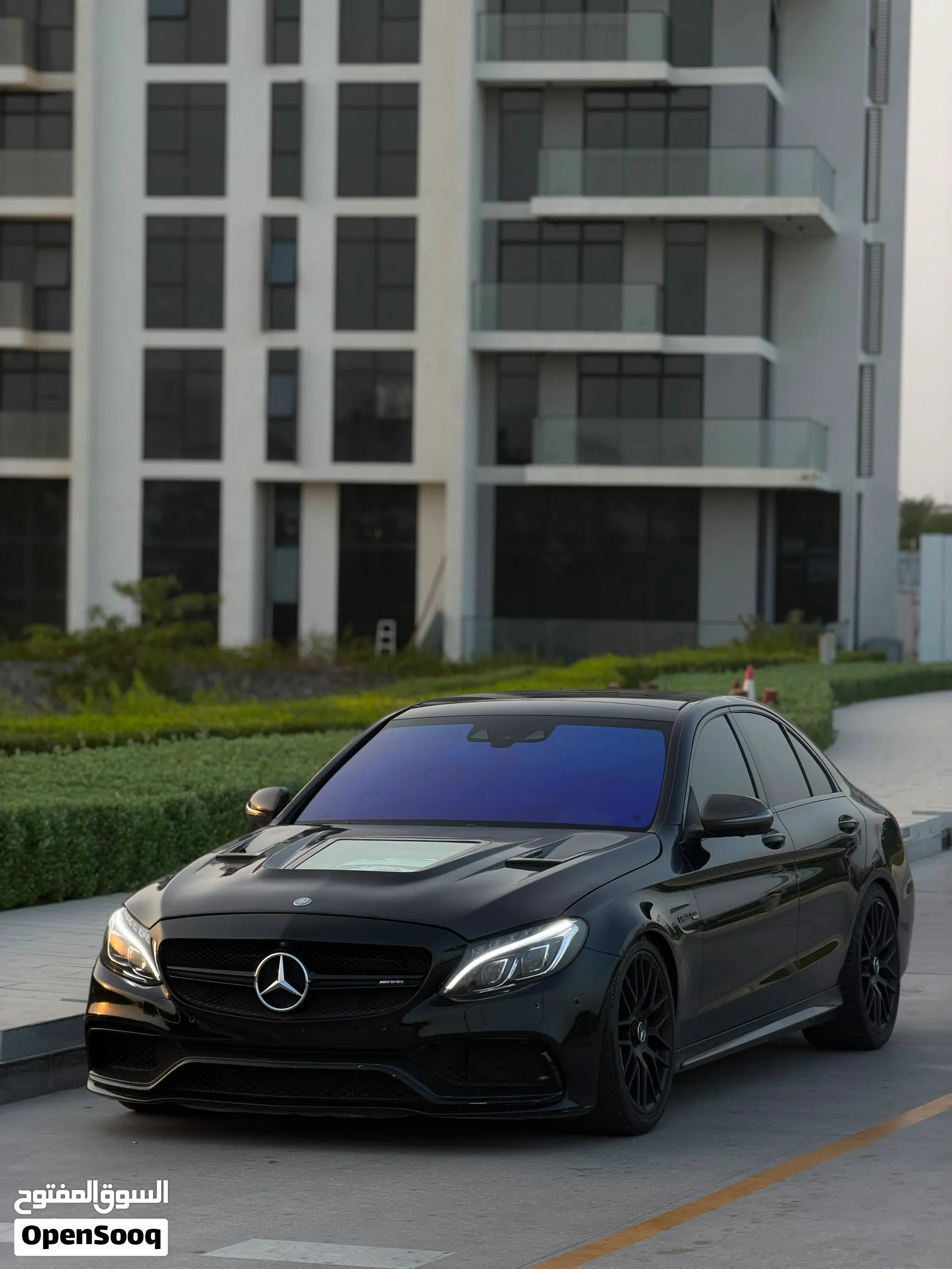 مرسيدس بنز C63 AMG 2016