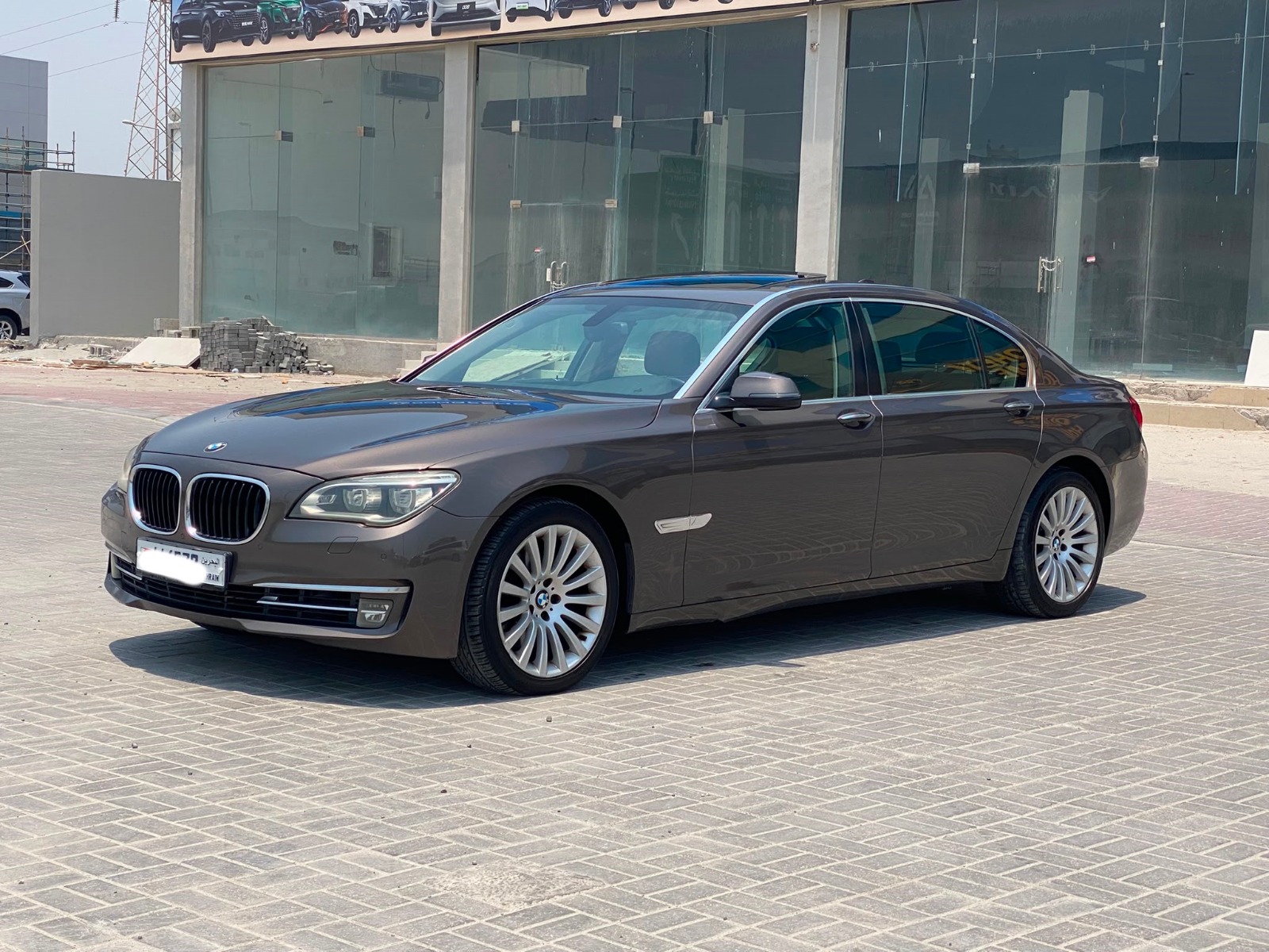 بي إم دبليو 740 Li 2014