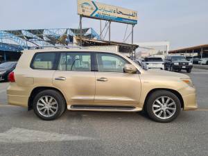 لكزس LX570 S V8 5.7 لتر فول اوبشن موديل 2010