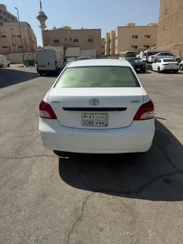 تويوتا ياريس 2012 أوتوماتيك – 449,000 كم