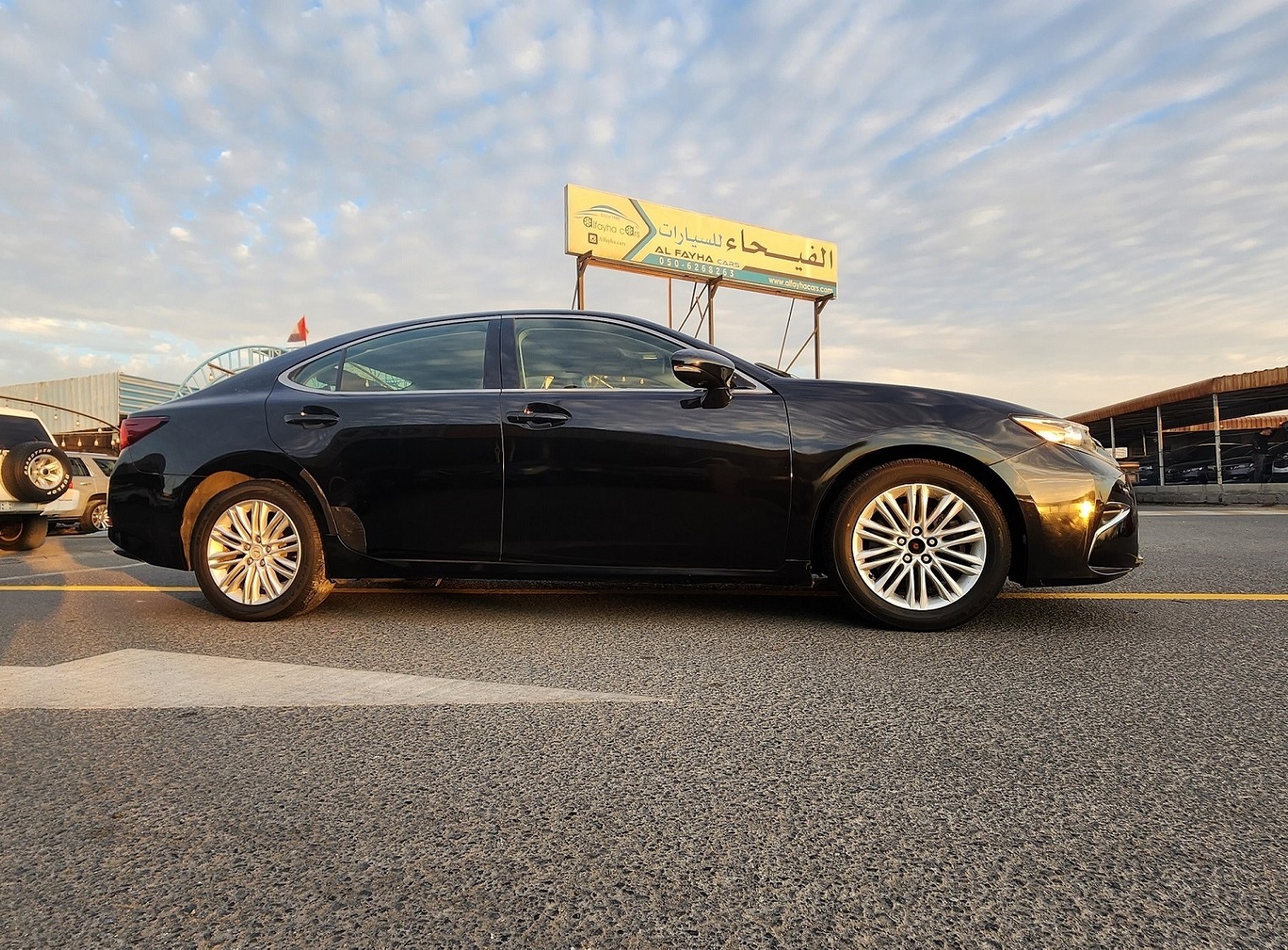 لكزس ES 350 V6 3.5 لتر كامل الخيارات موديل 2017