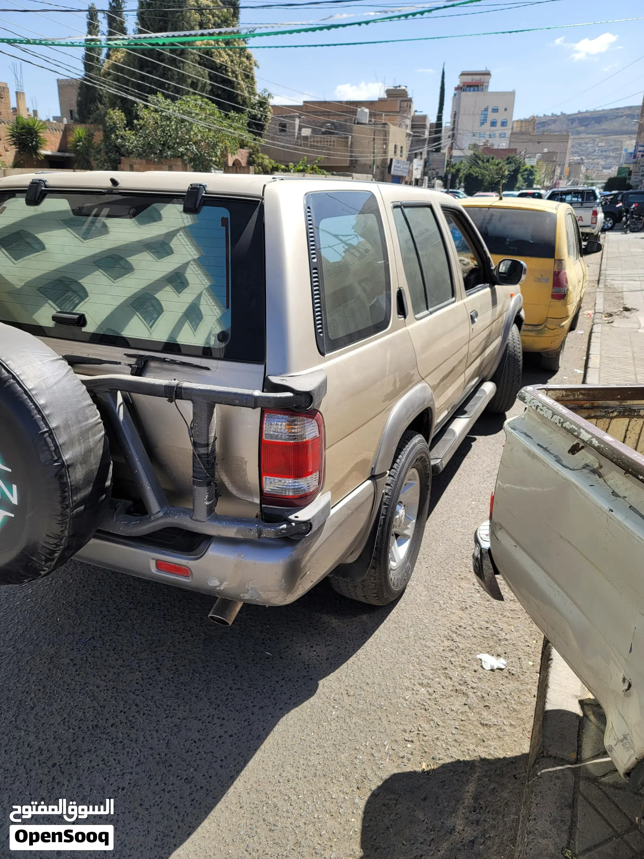 نيسان باثفندر 3.3 جير عادي دبل 2002