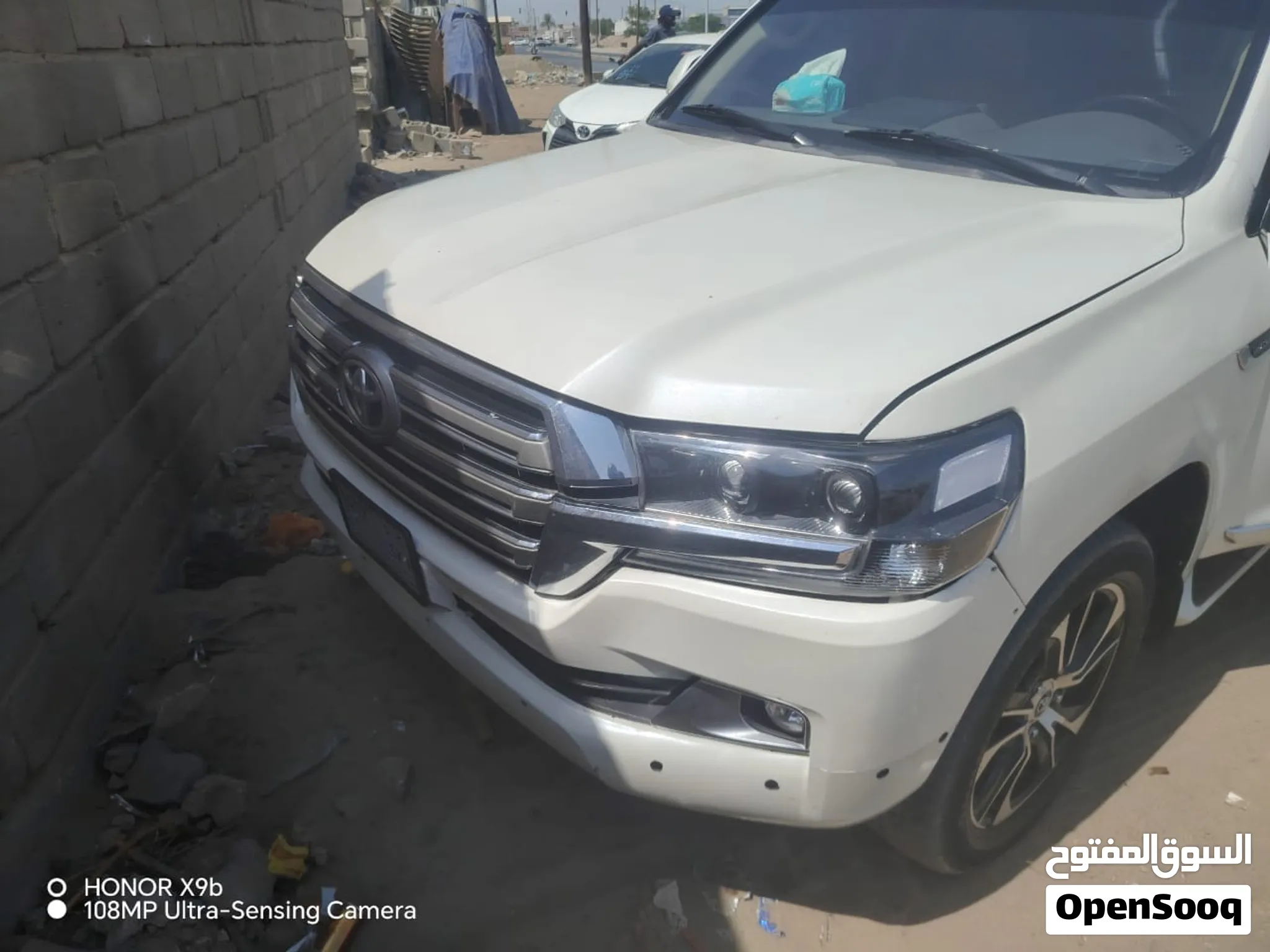 لاندكروزر GXR 2018