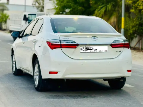 تويوتا كورولا 2018 محرك 2.0 للبيع - 4,200 د.ب