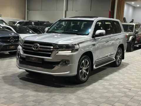 تويوتا لاند كروزر GXR جراند تورينج V8 موديل 2020
