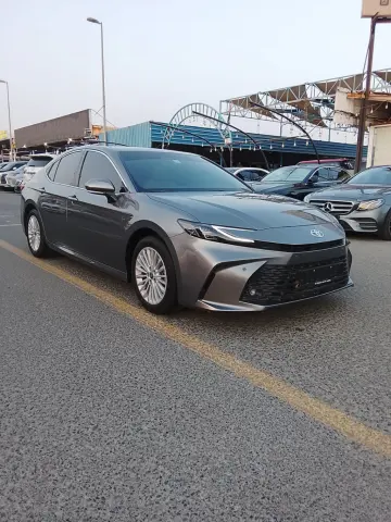 تويوتا كامري XLE 2025 خليجي 2.5 لتر