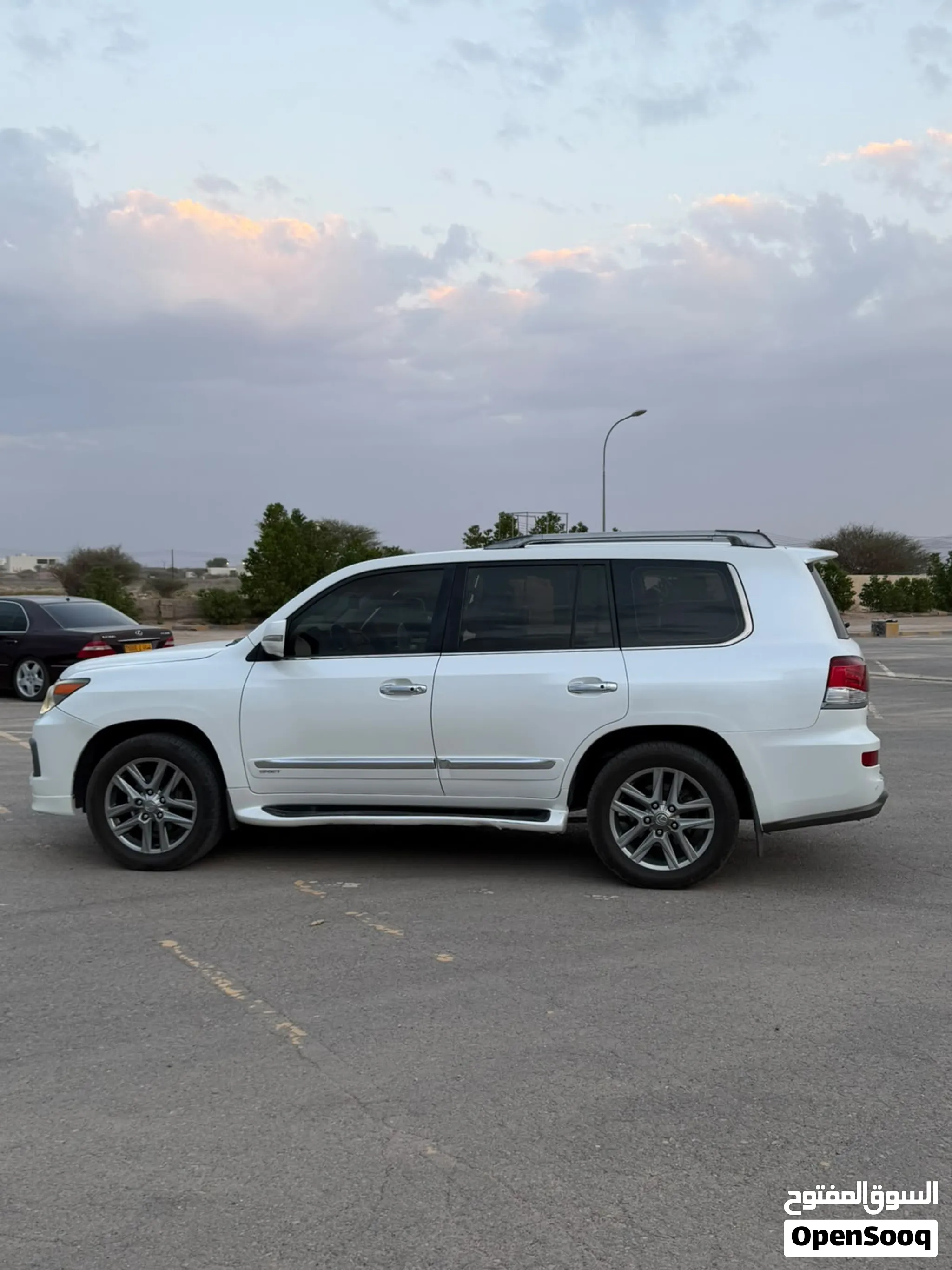 لكزس LX570(2012) للبيع