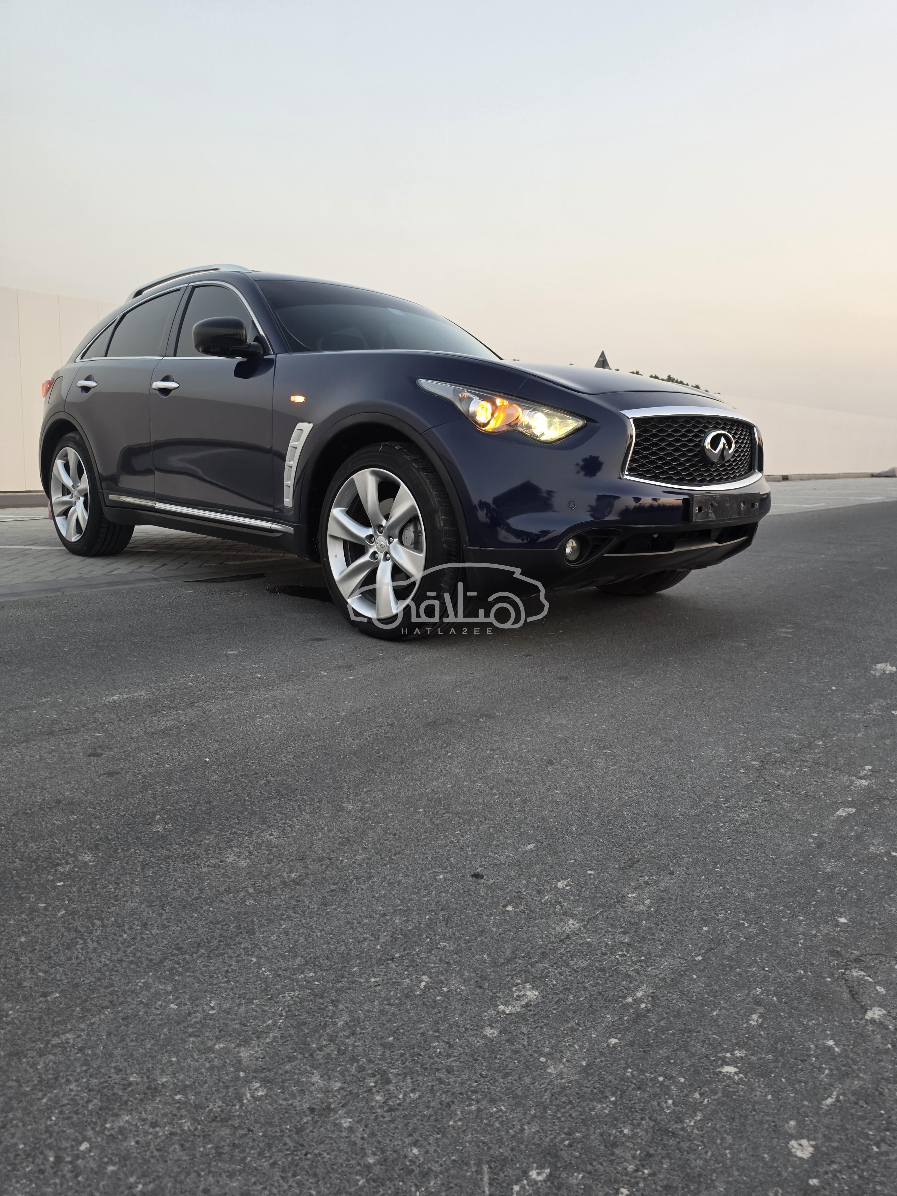 انفينيتي QX70 2020 للبيع الفجيرة