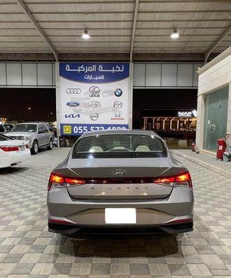هيونداي إلنترا 2023 للبيع الرياض