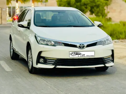 تويوتا كورولا 2018 محرك 2.0 للبيع - 4,200 د.ب
