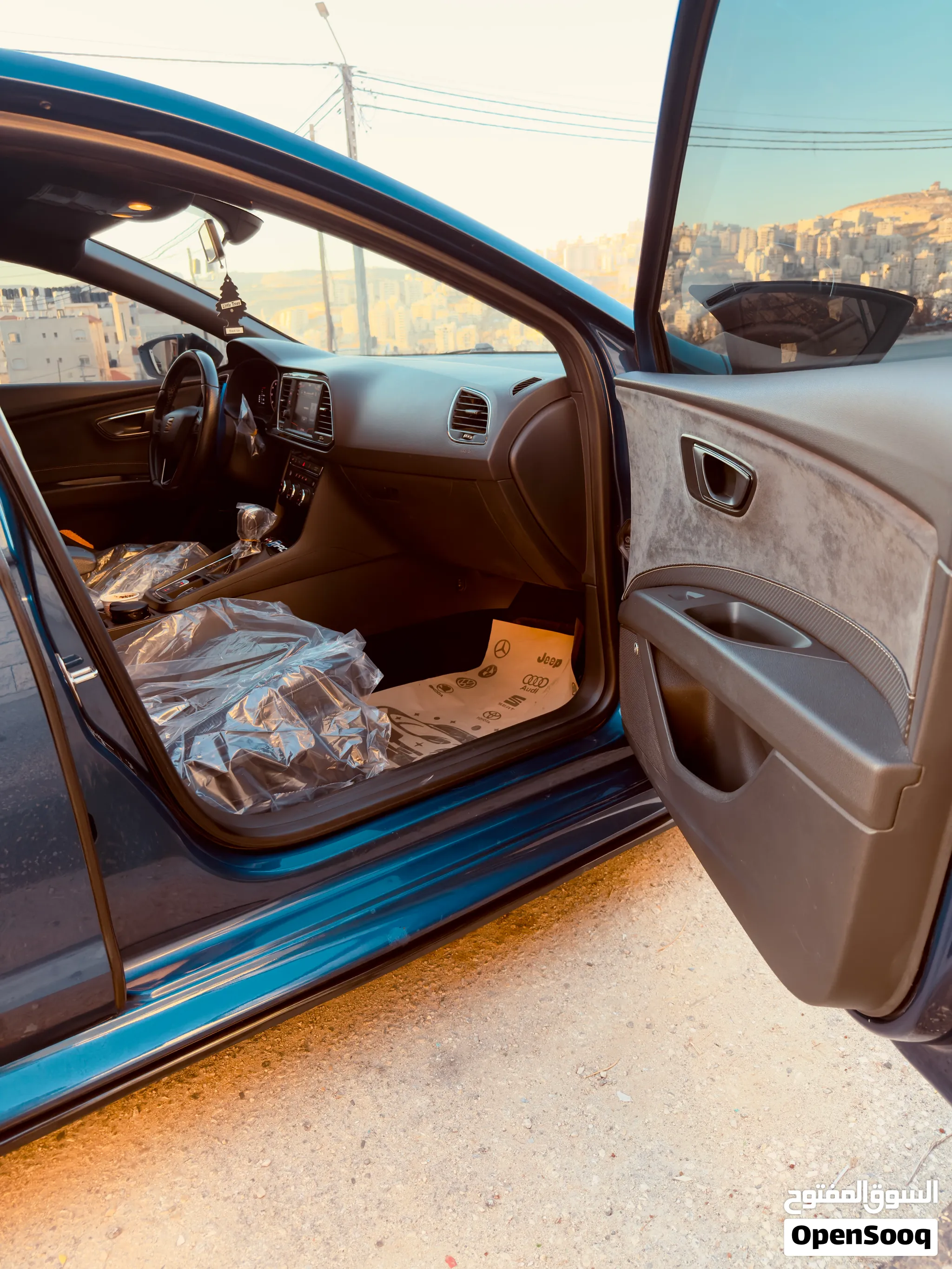 Seat leon معدلة