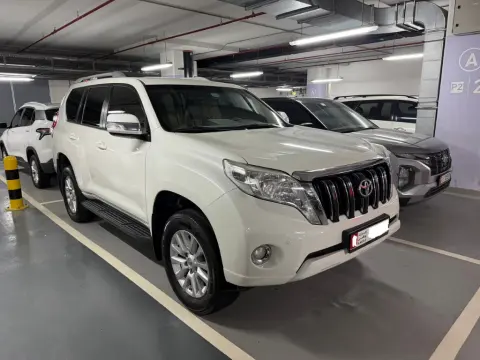 تويوتا برادو 2016 GXR للبيع في أبوظبي