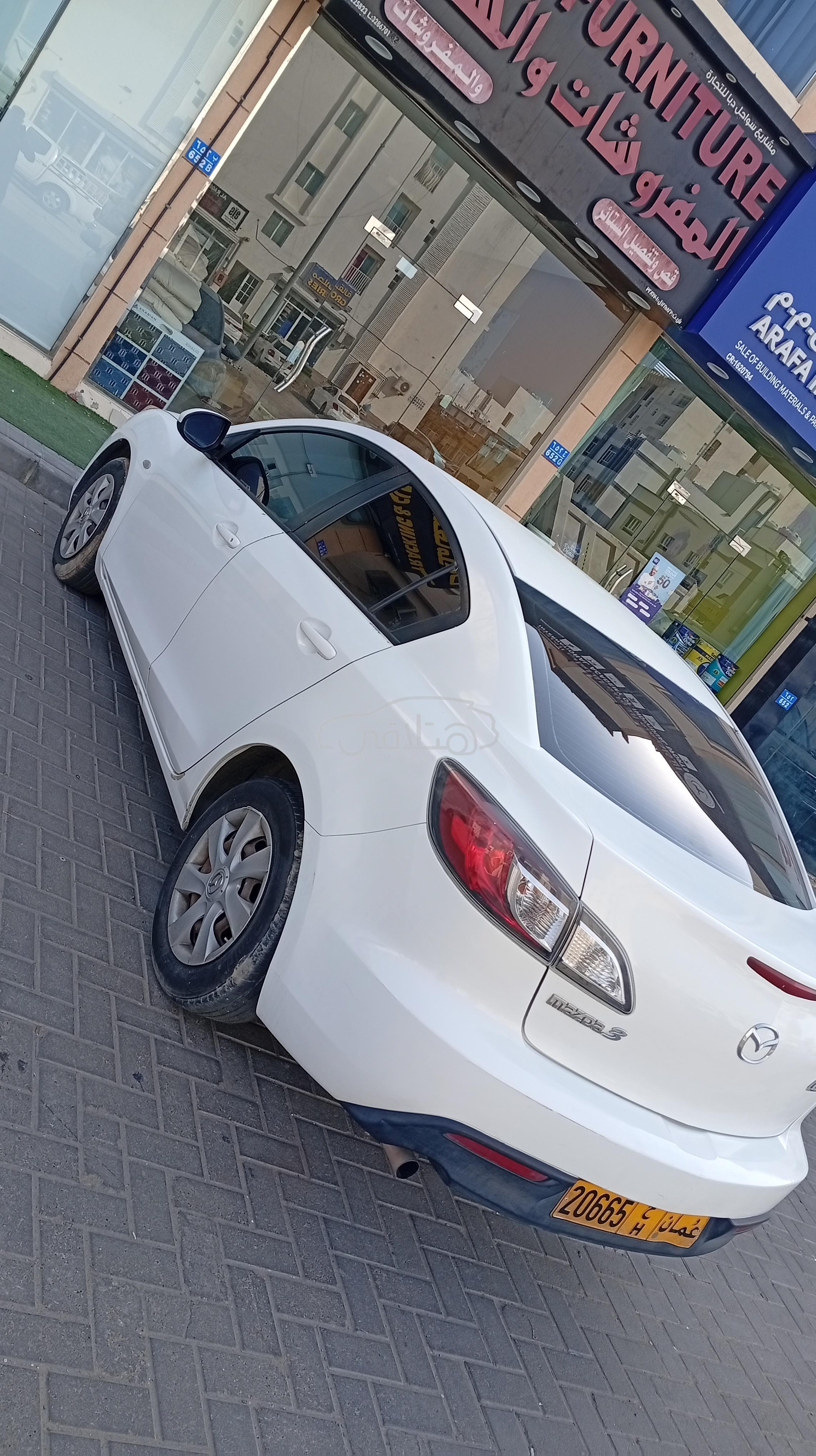 مازدا 3 2011 للبيع العامرات