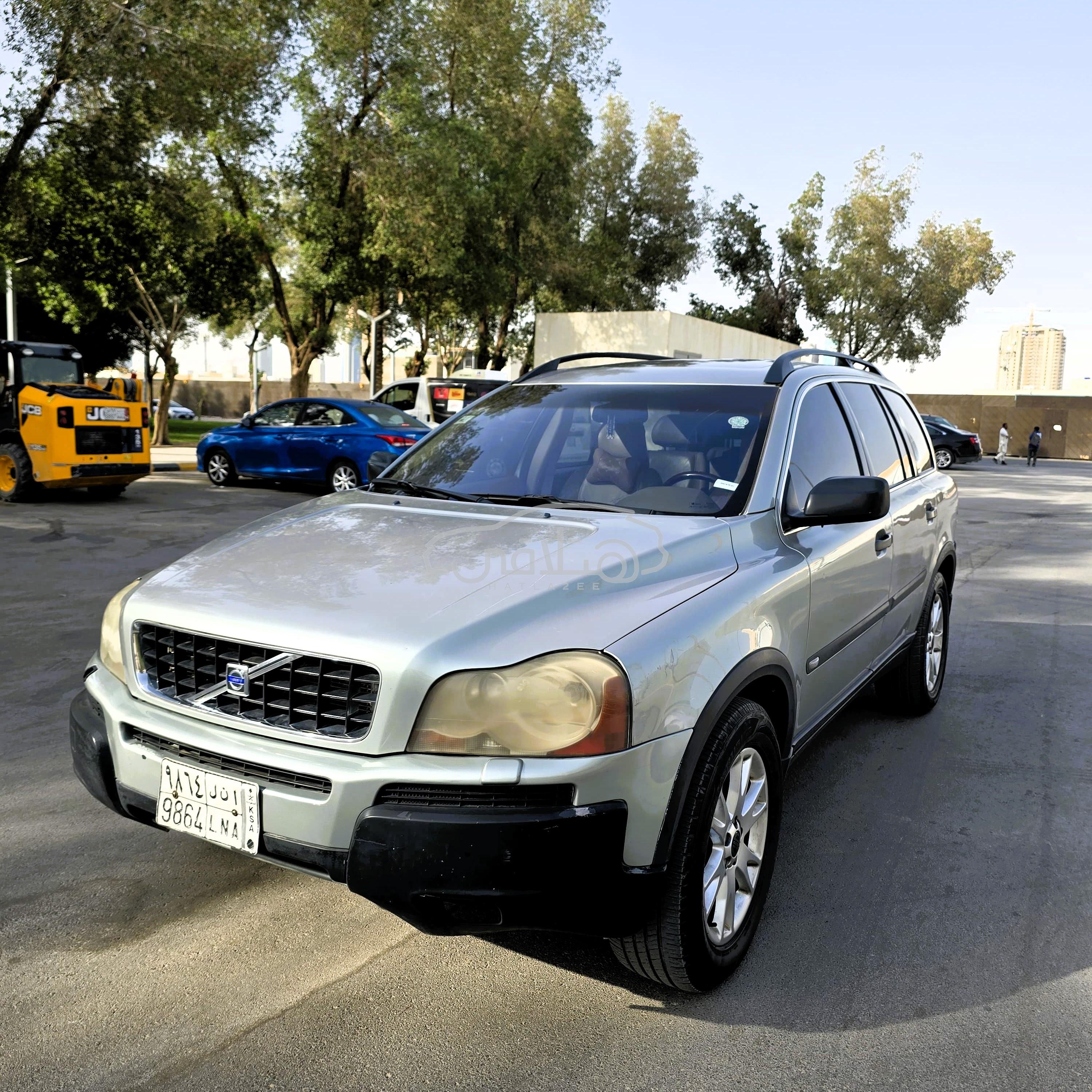 فولفو XC90 2004 للبيع الرياض