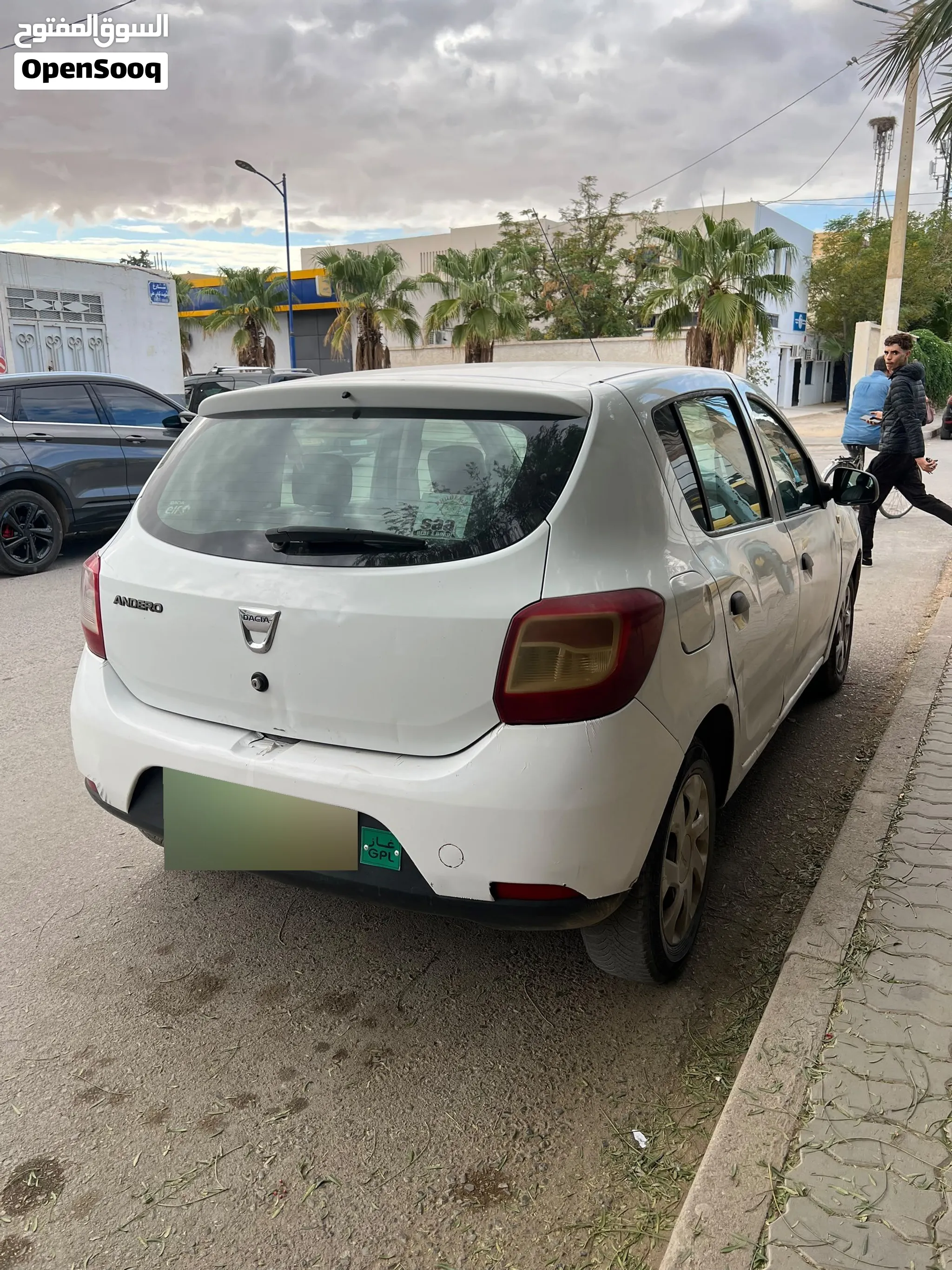 داسيا سنديرو