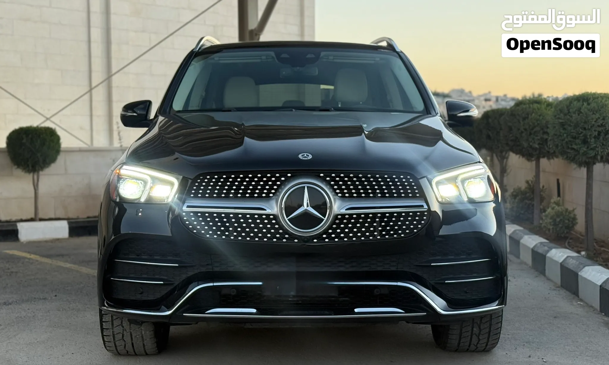 مرسيدس بنز GLE 450 2022 أسود فئة AMG سيارة مميزة