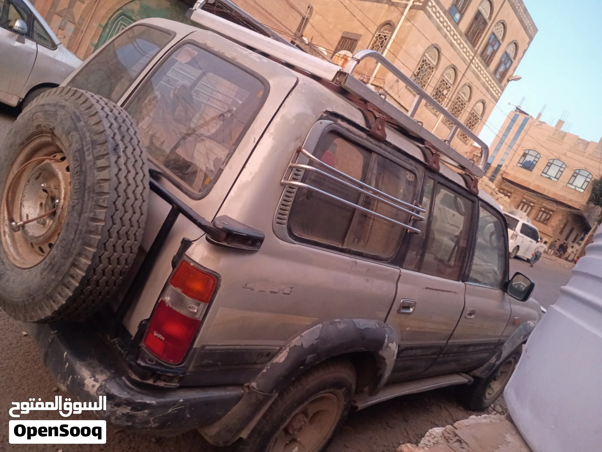للبيع لاندكروزر VX-R 1997 مكينة 4.5 24 صمام بحالة ممتازة