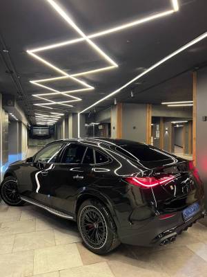باقة مرسيدس بنز Glc43 AMG الليلية موديل 2026
