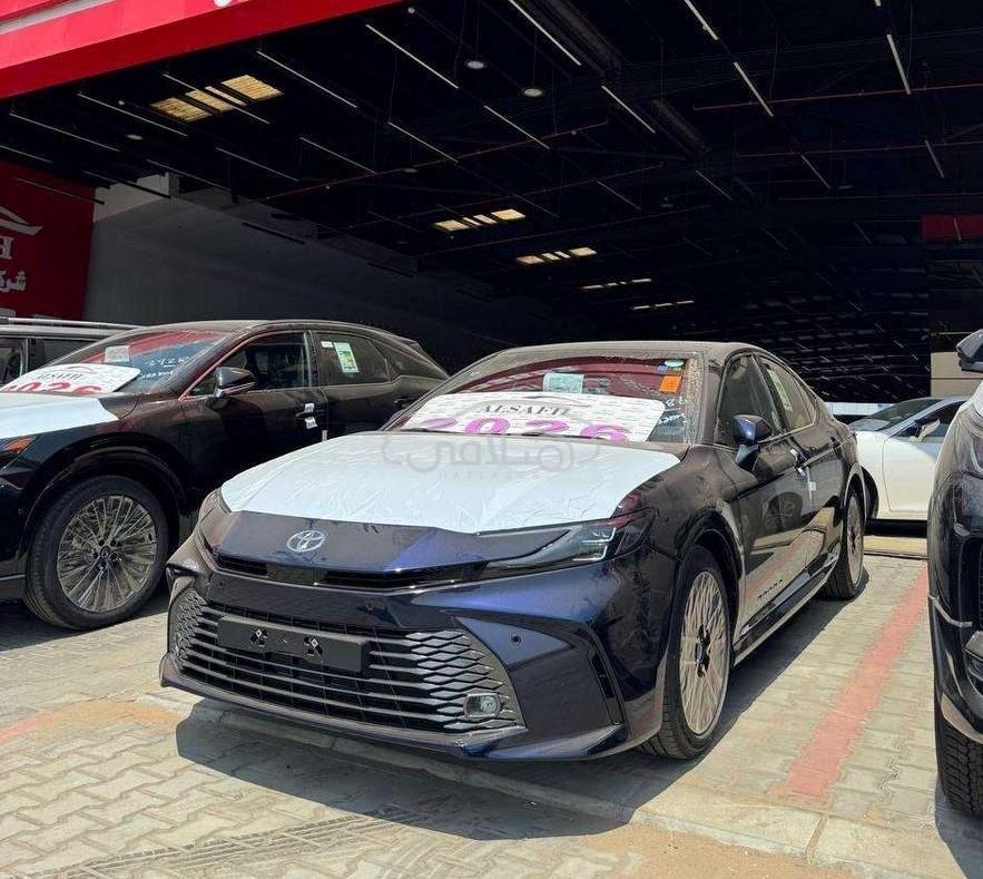 شركة الصفح للسيارات تويوتا كامري 2026 للبيع