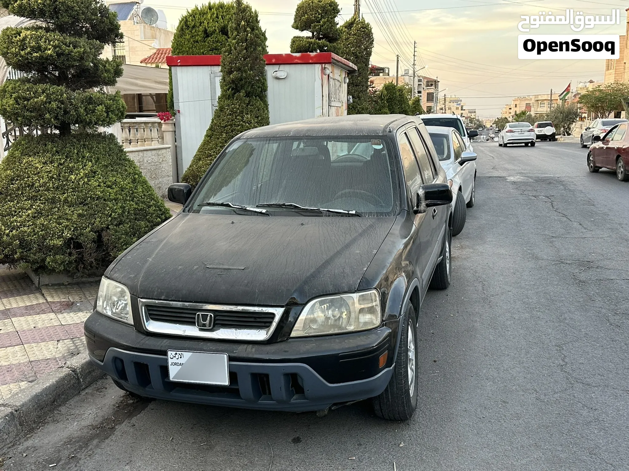 هوندا crv اسود للبيع موديل 2000
