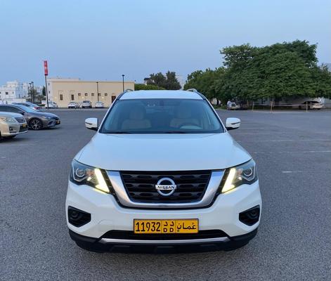نيسان باثفايندر 2020 للبيع بركاء