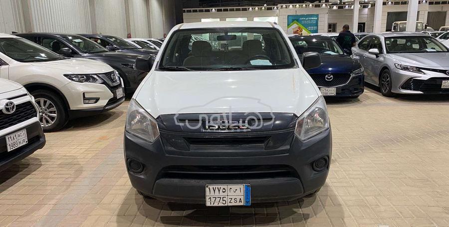 ايسوزو دى ماكس 2023 للبيع الرياض