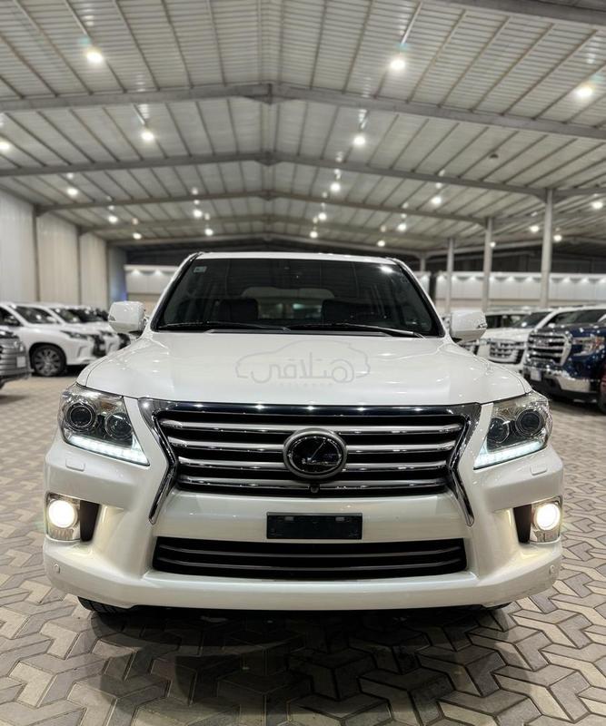 لكزس LX 570 2013 للبيع الرياض