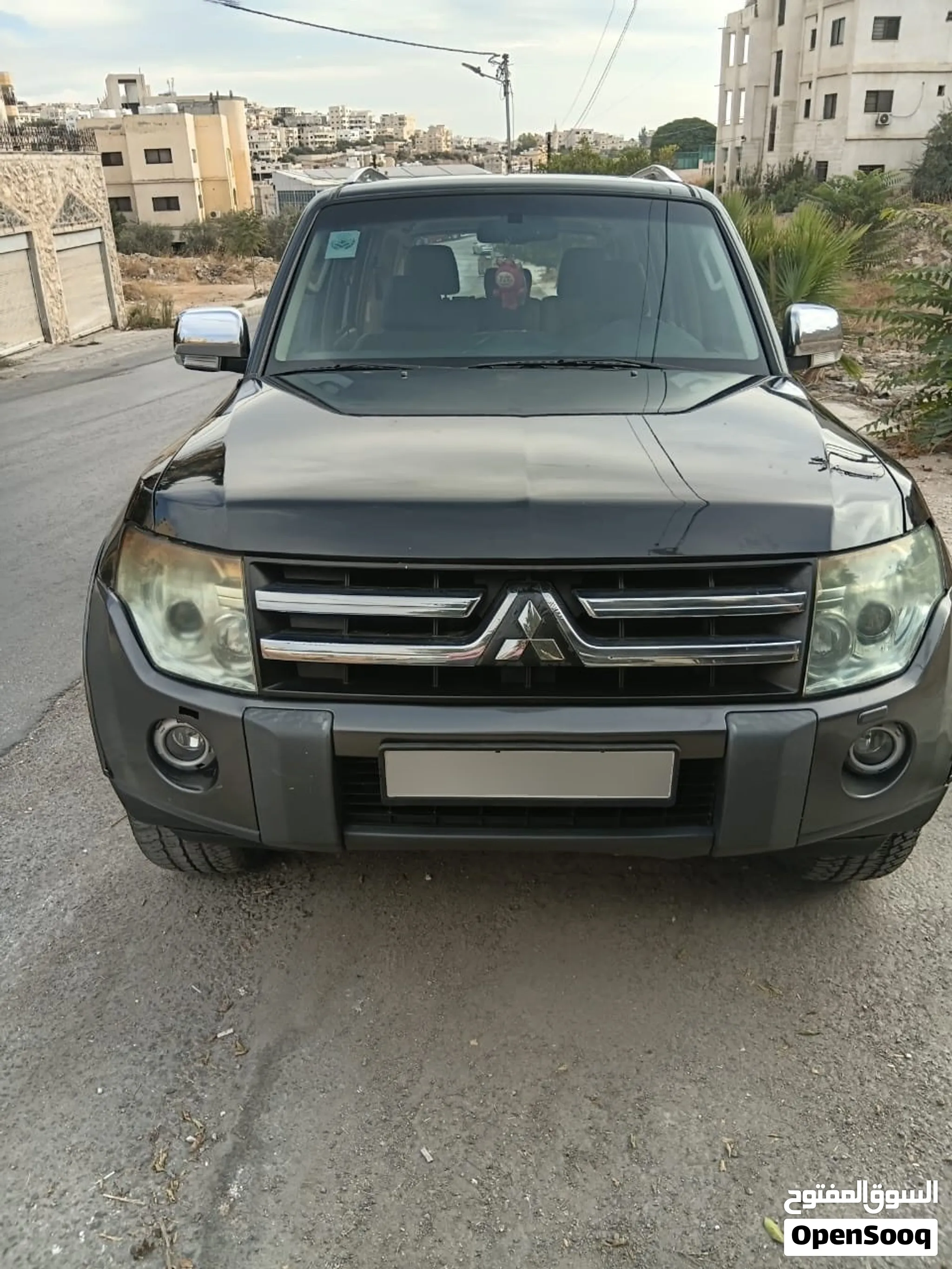 ميتسوبيشي باجيرو GLS موديل 2008 للبيع