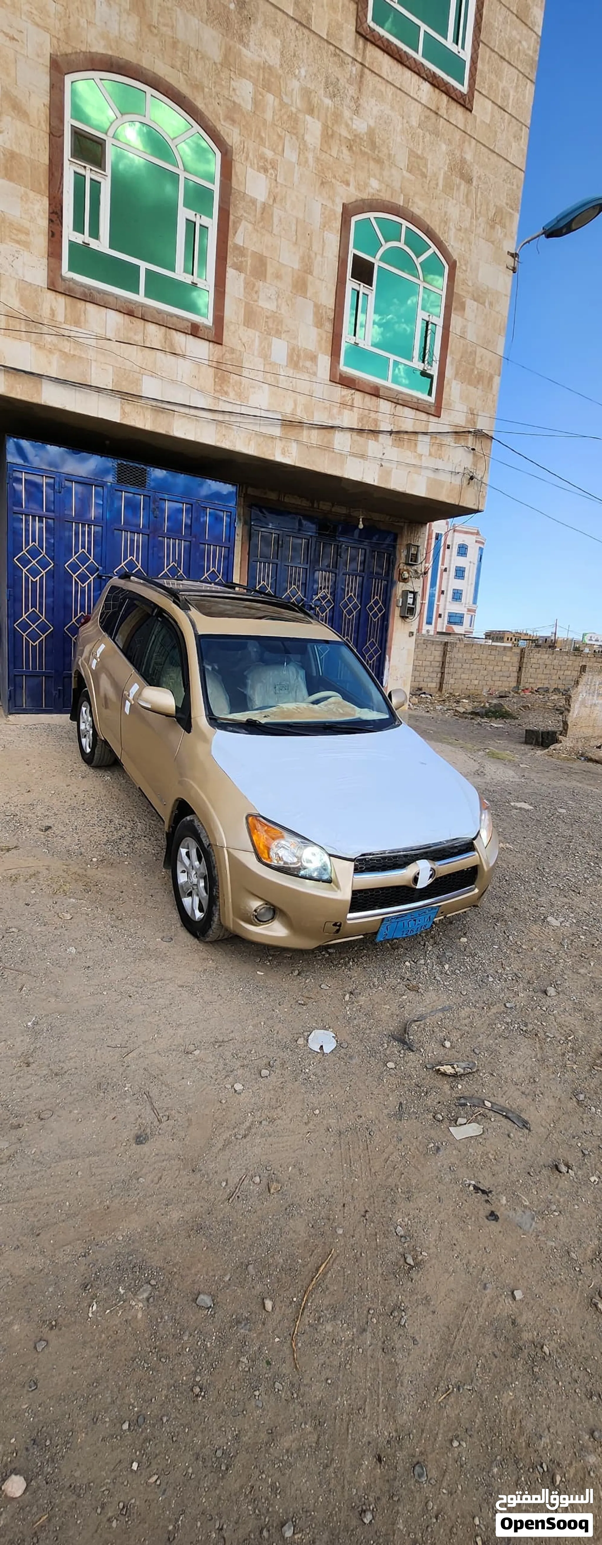 تايوتا راف فور مديل 2011 بسعر عرطه