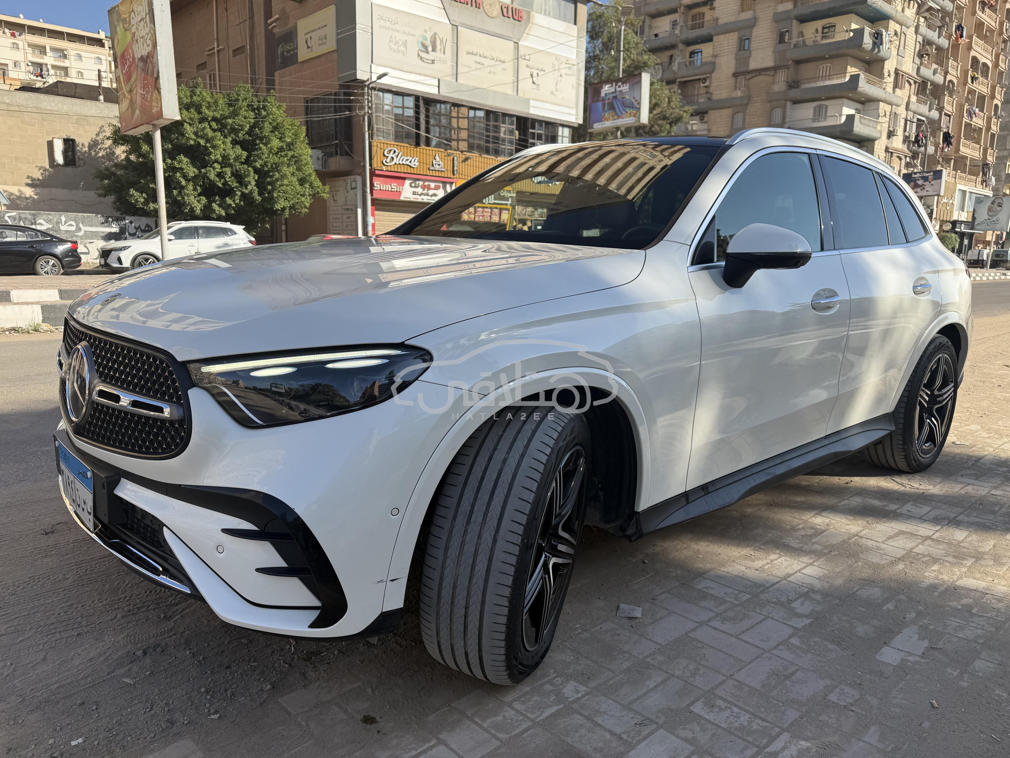 مرسيدس GLC 300 2023 مستوردة مستعملة للبيع البحيرة