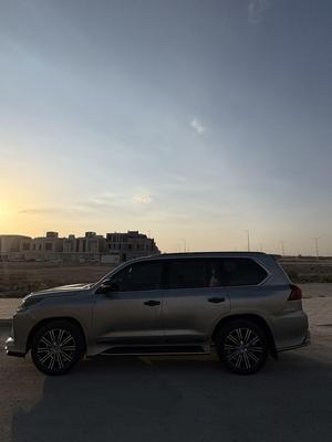 لكزس LX 570 2017 للبيع الطائف