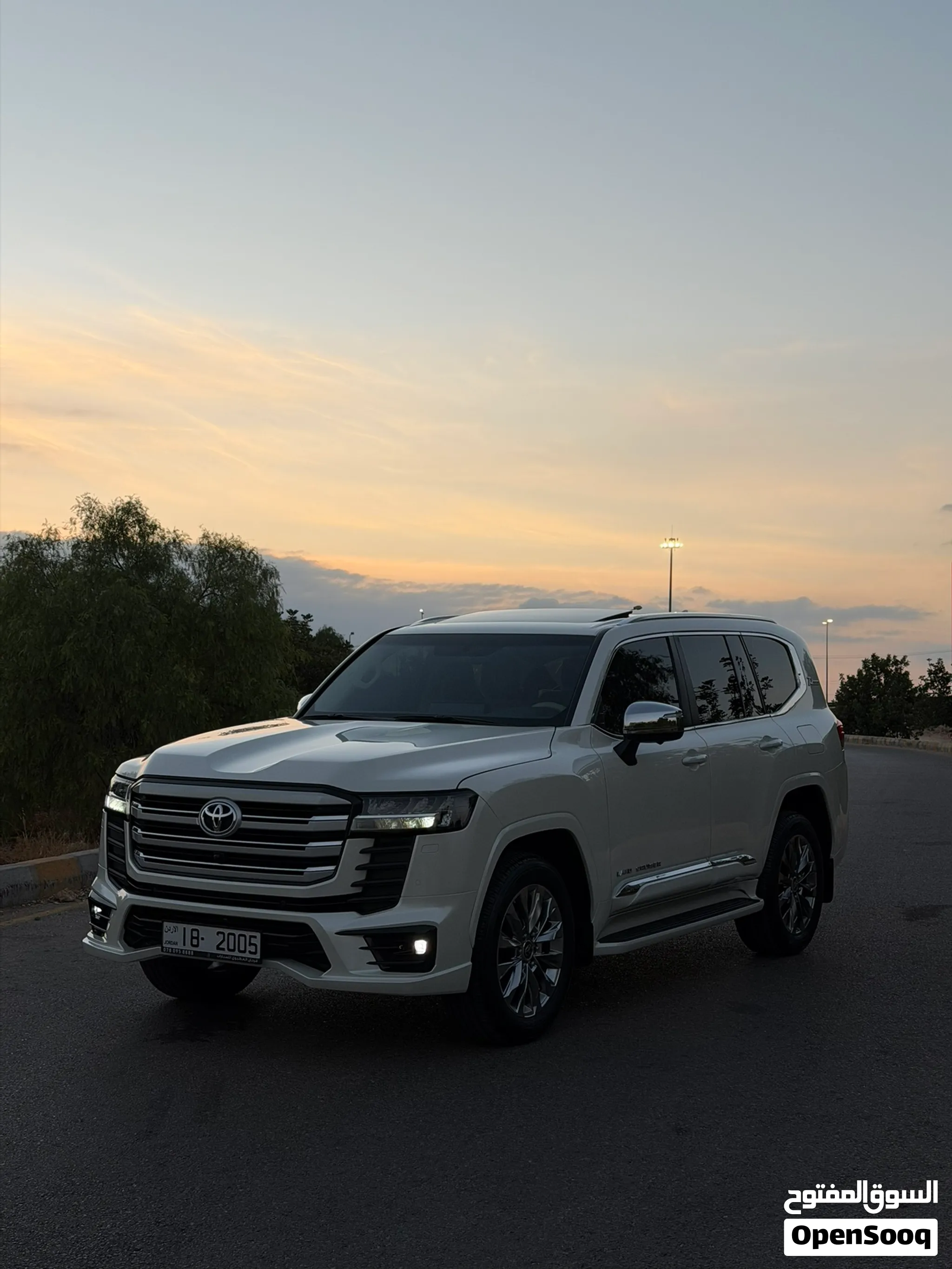 لاندكروز GXR 2024