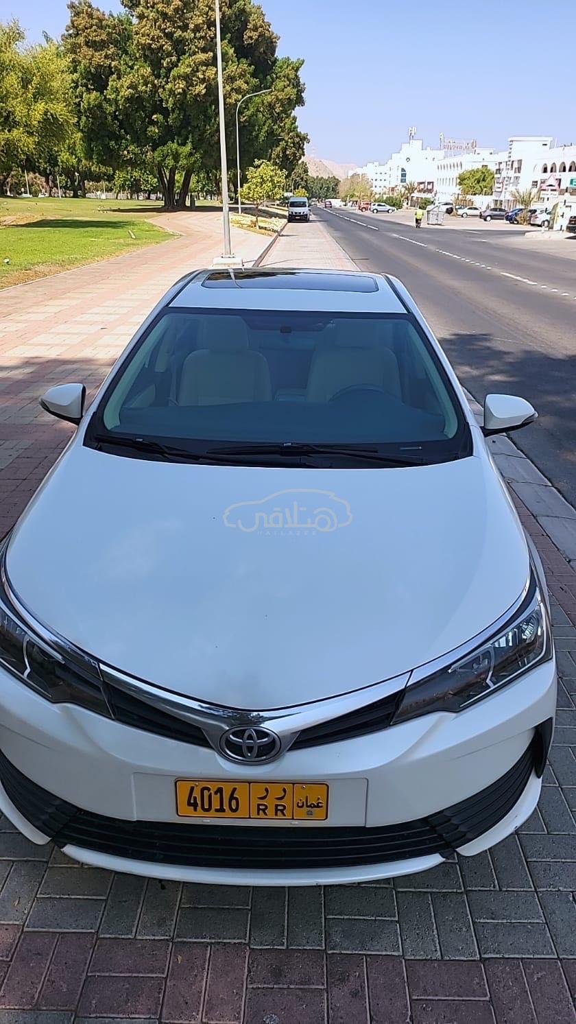 تويوتا كورولا 2019 للبيع روي