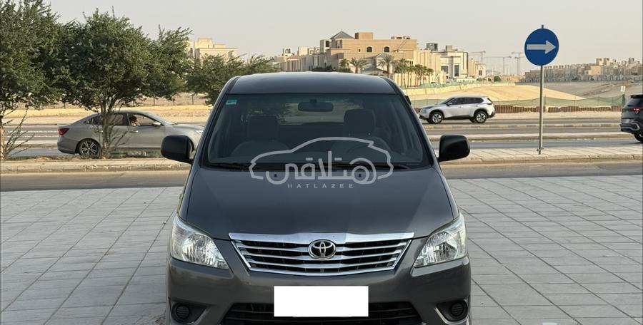 تويوتا انوفا 2015 للبيع الرياض