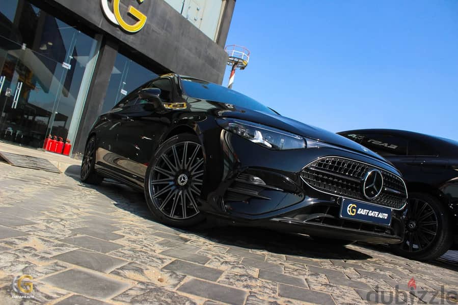 Mercedes-Benz CLA 200 2027 AMG WITH MASSAGE استلام فوري