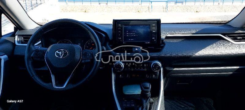 تويوتا راف فور 2021 للبيع صحار