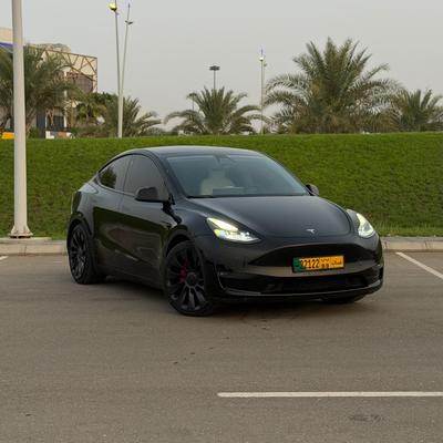 تسلا Model Y 2023 للبيع السيب