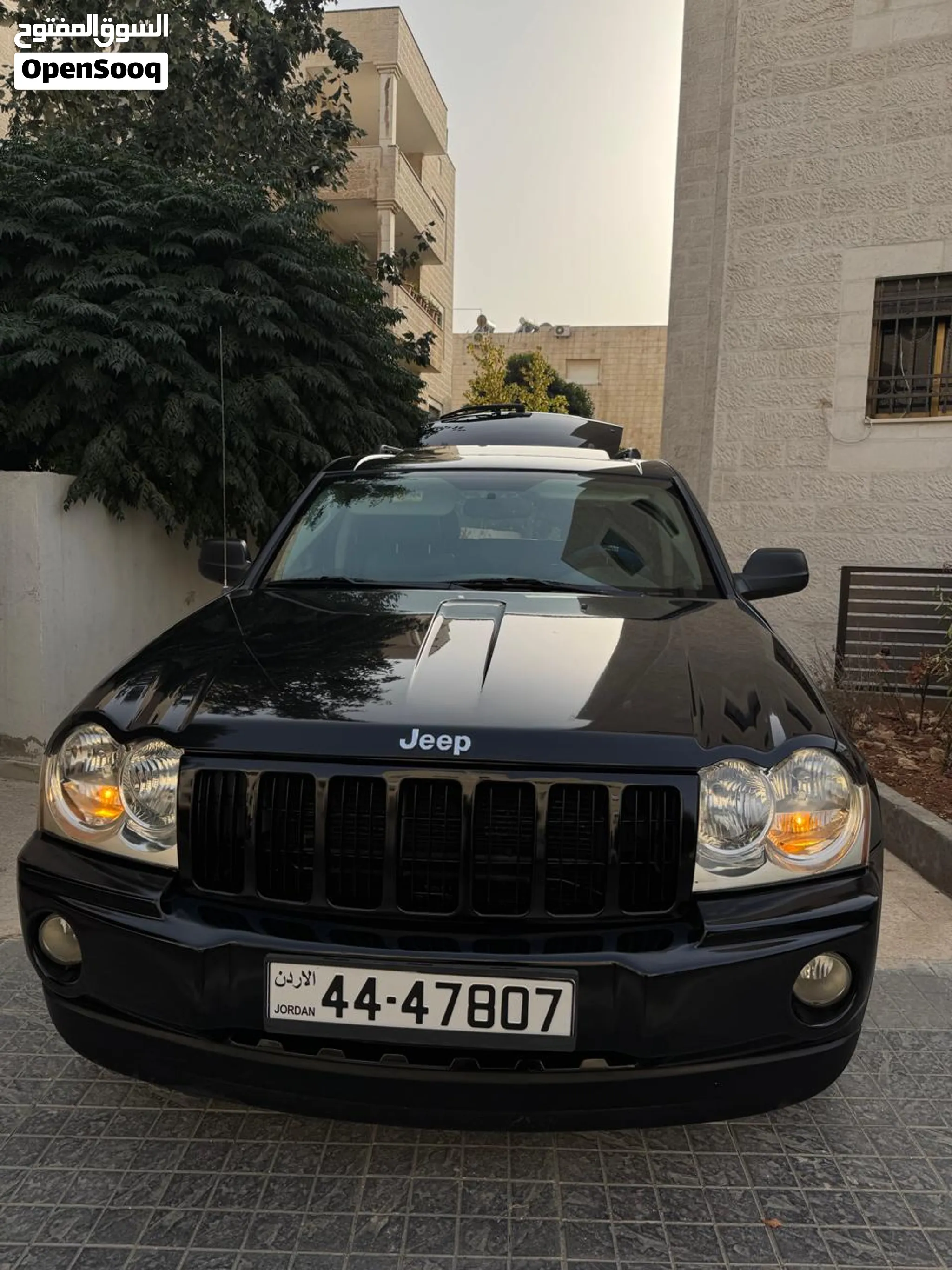 جيب شيروكي اعلى مواصفات فحص كامل بحاله الشركه