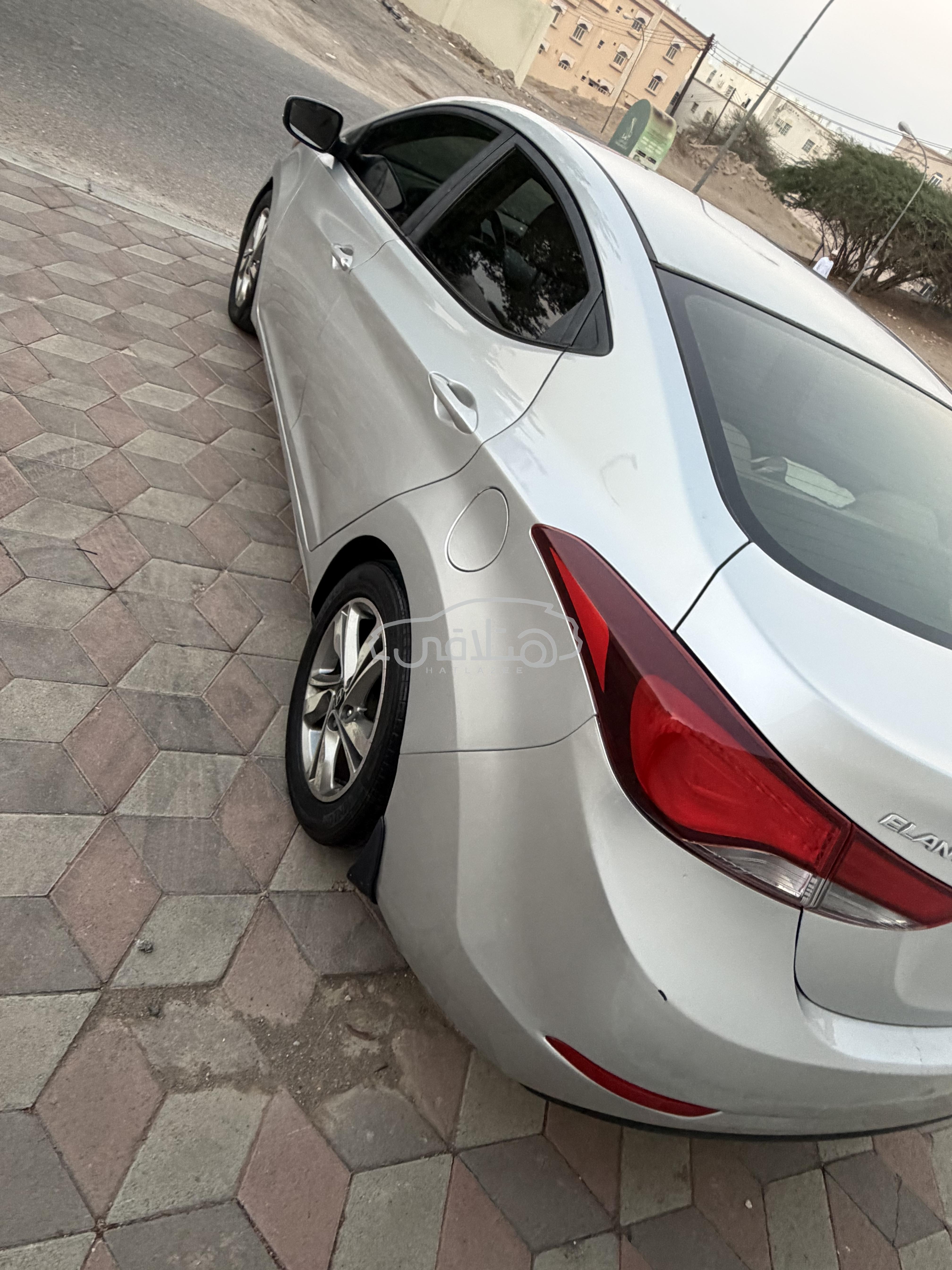 هيونداي إلنترا 2015 للبيع الخوير