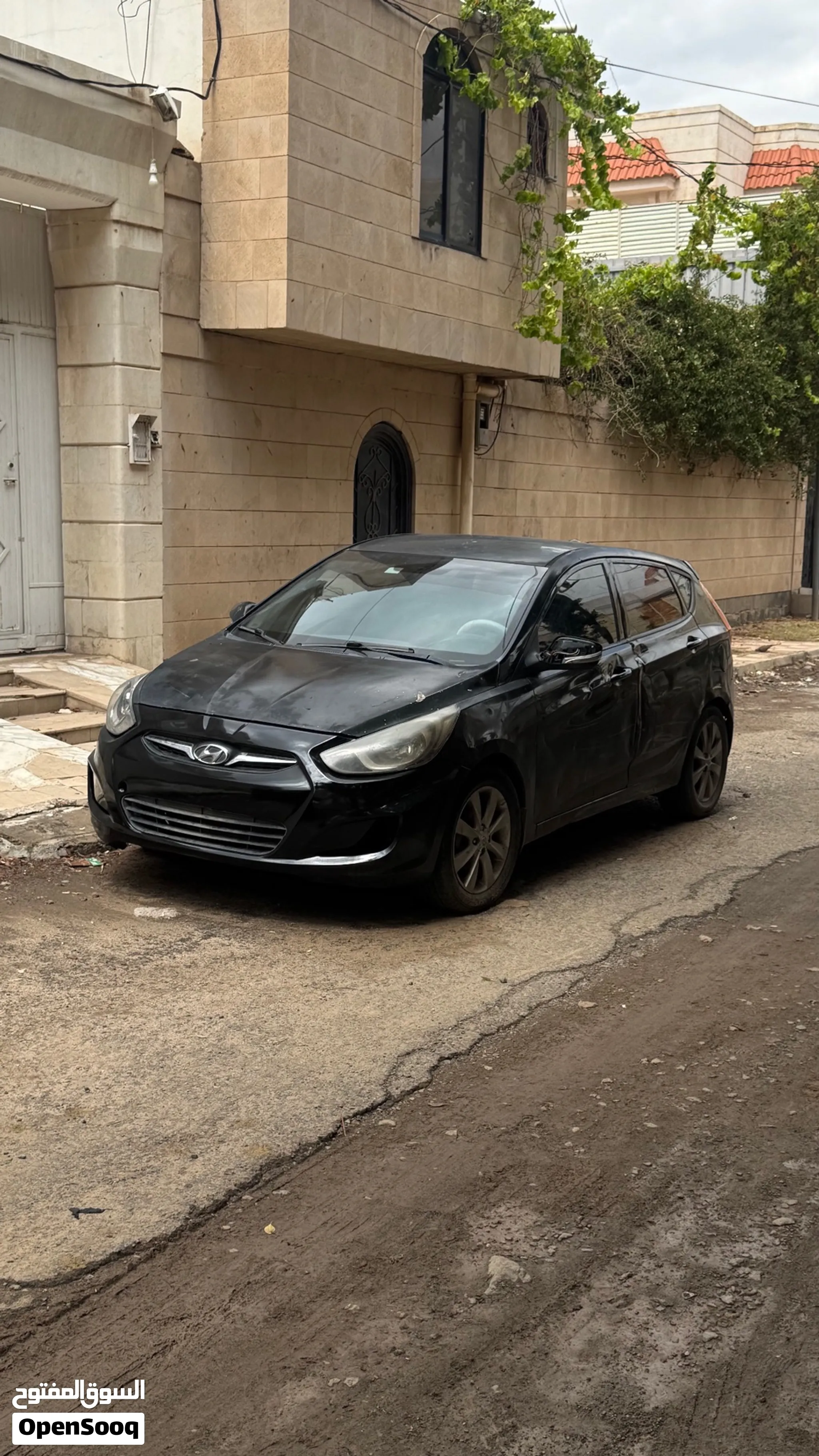 للبيع اكسنت امريكي 2013 قمه ف الاقتصاد