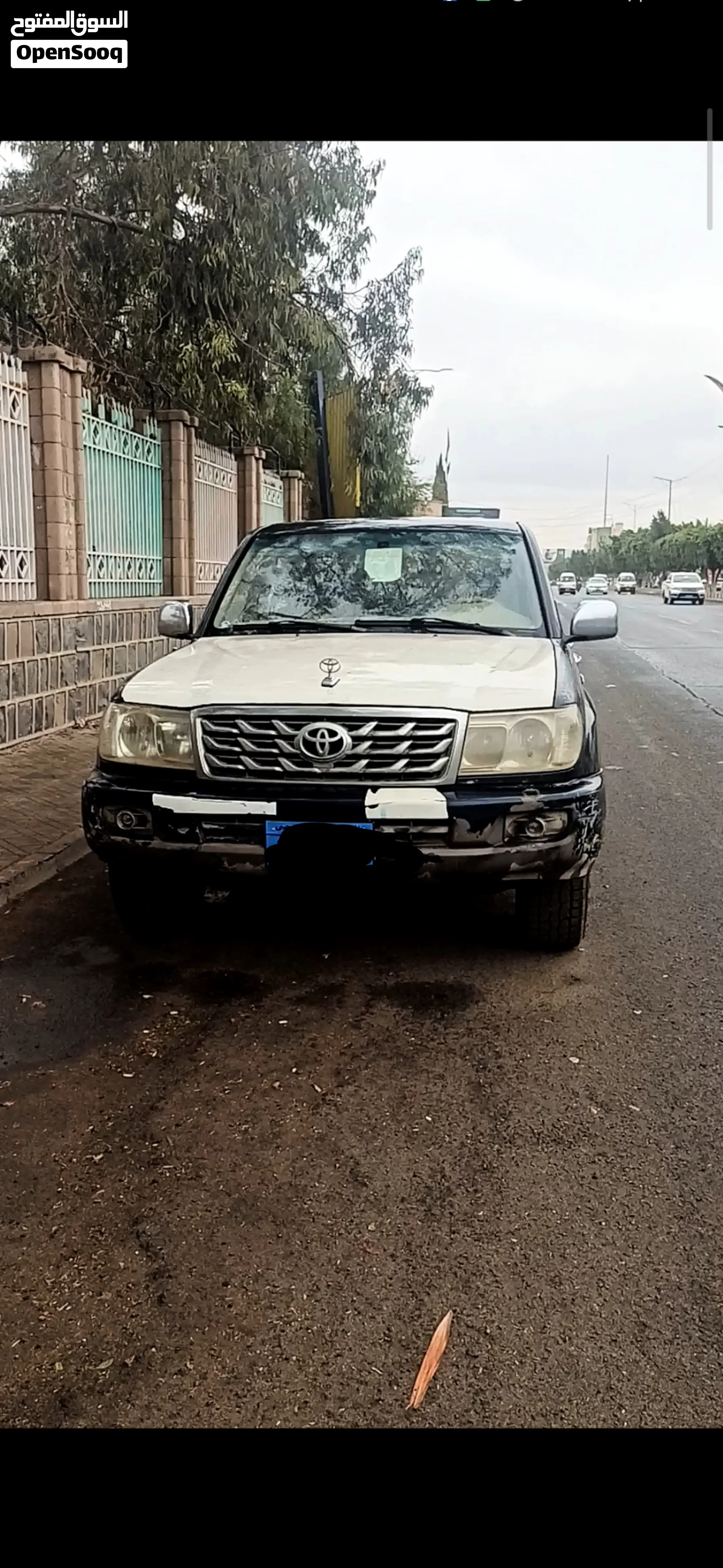 تويوتا صالون لاندكروزر موديل 2000