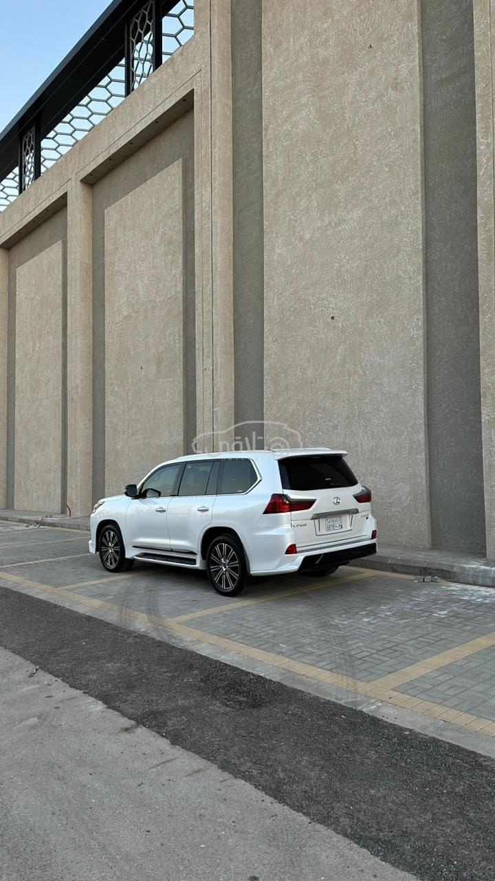 لكزس LX 570 2018 للبيع محافظة الدمام